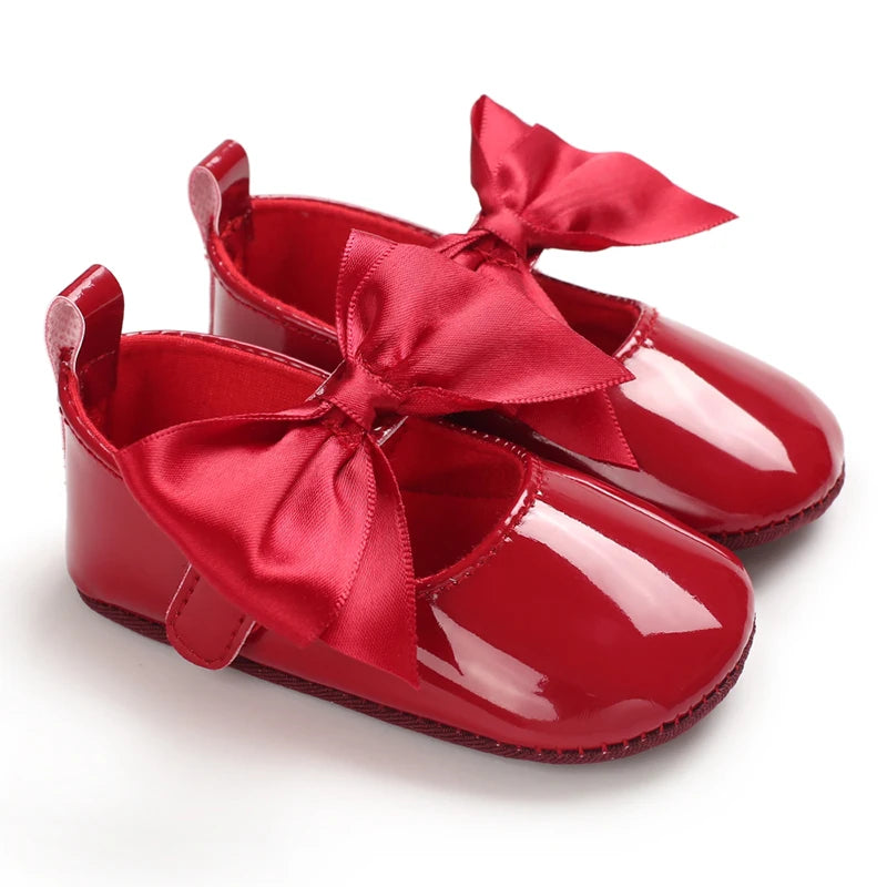 New Fashion Newborn Red Baby Shoes Non-slip Cloth Bottom Shoes For Girls Elegant And Noble Leisure Baby First Walking Shoes