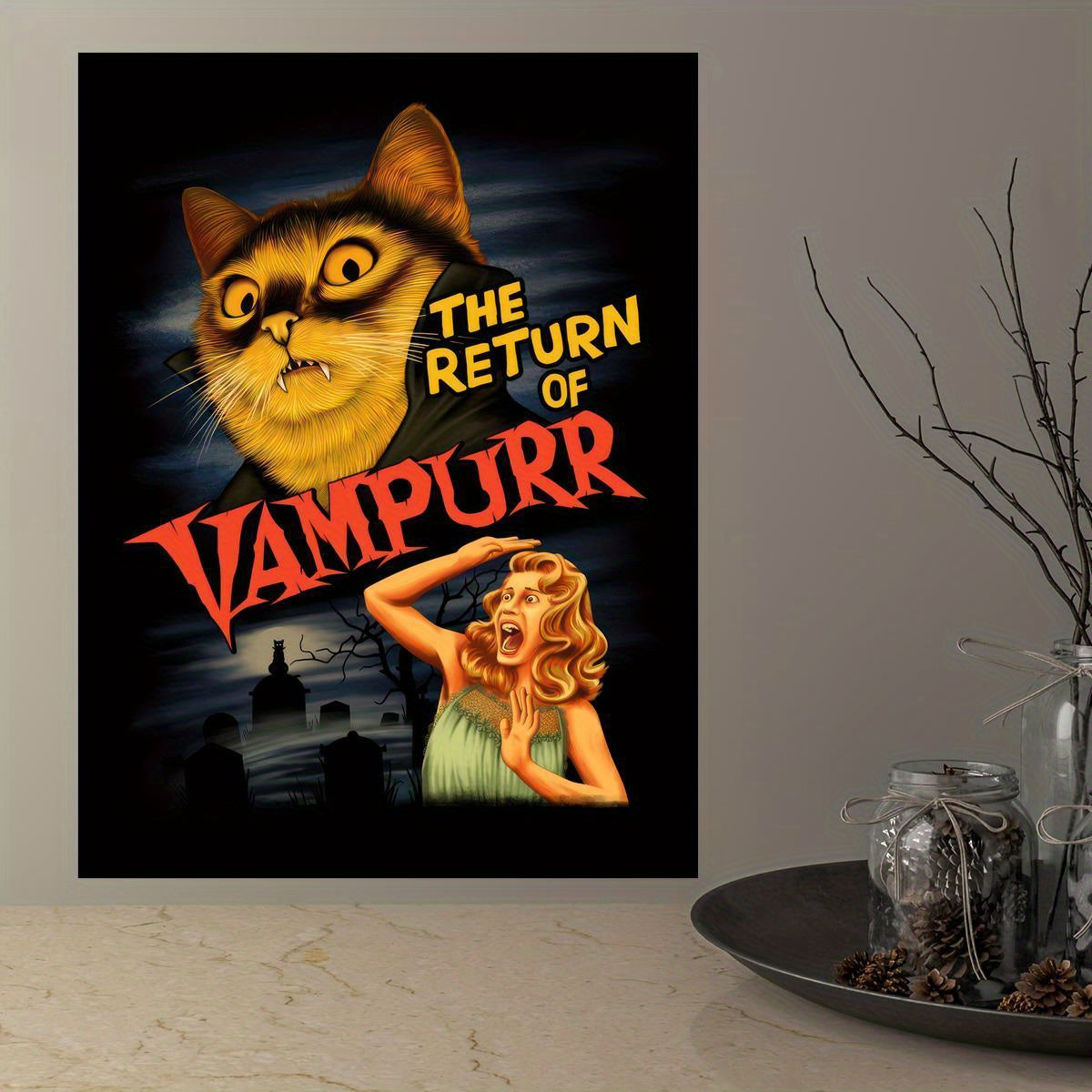 1 adet "Vampurr'un Dönüşü" Tuval Poster - Vintage Korku-Komedi Kedi Sever Duvar Sanatı, Çerçevesiz, Çam Ağacı Tuval, Oturma Odası ve Yatak Odası Dekoru için Dikey Yönlendirme