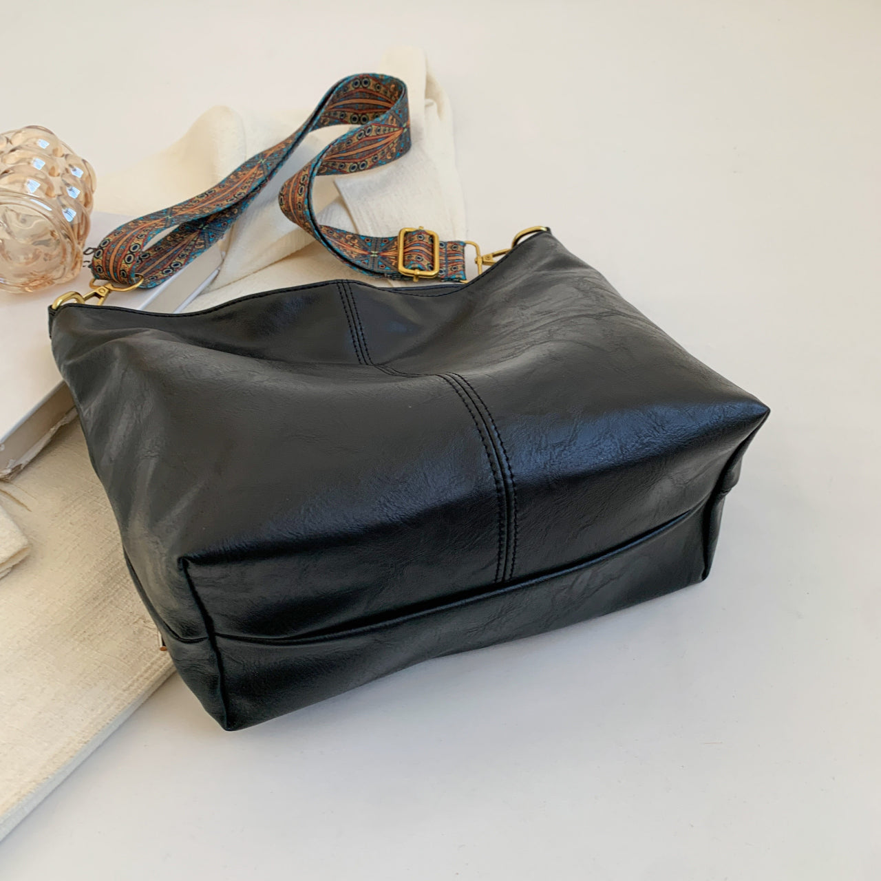(Quality Inspectors Please Read The Review Version For Additional Comments) This Year’s Popular Bags For Women Are Large-capacity New Fashion Broadband Messenger Bags Niche Internet Celebrities Popular Tote Bags