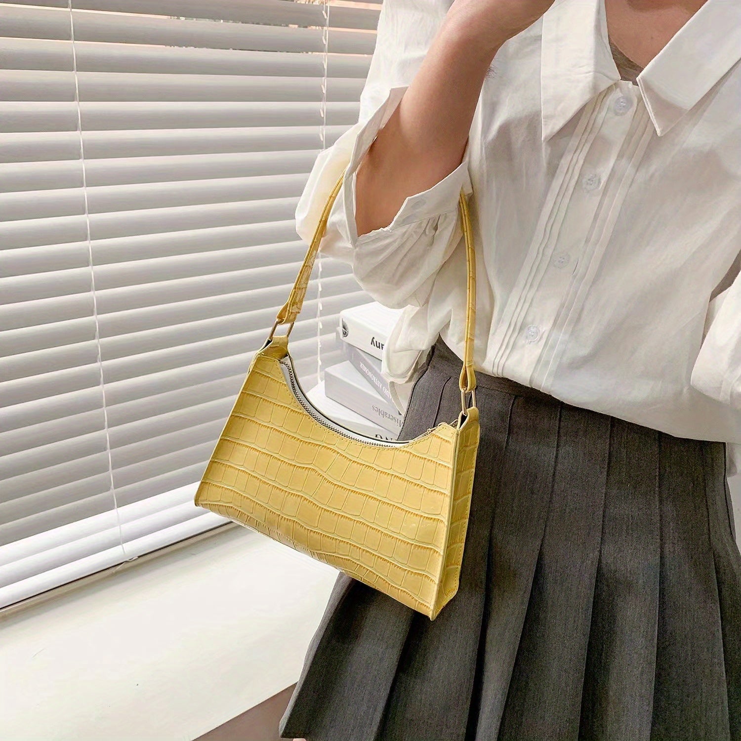 Chic Croc Embossed Underarm Bag - Y2K Inspired Shoulder Purse for Women - Fashion-Forward Design with Secure Zipper Compartment - Premium PU Leather