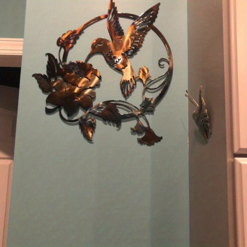 Décoration murale en métal représentant un colibri, idéale pour la décoration intérieure et extérieure