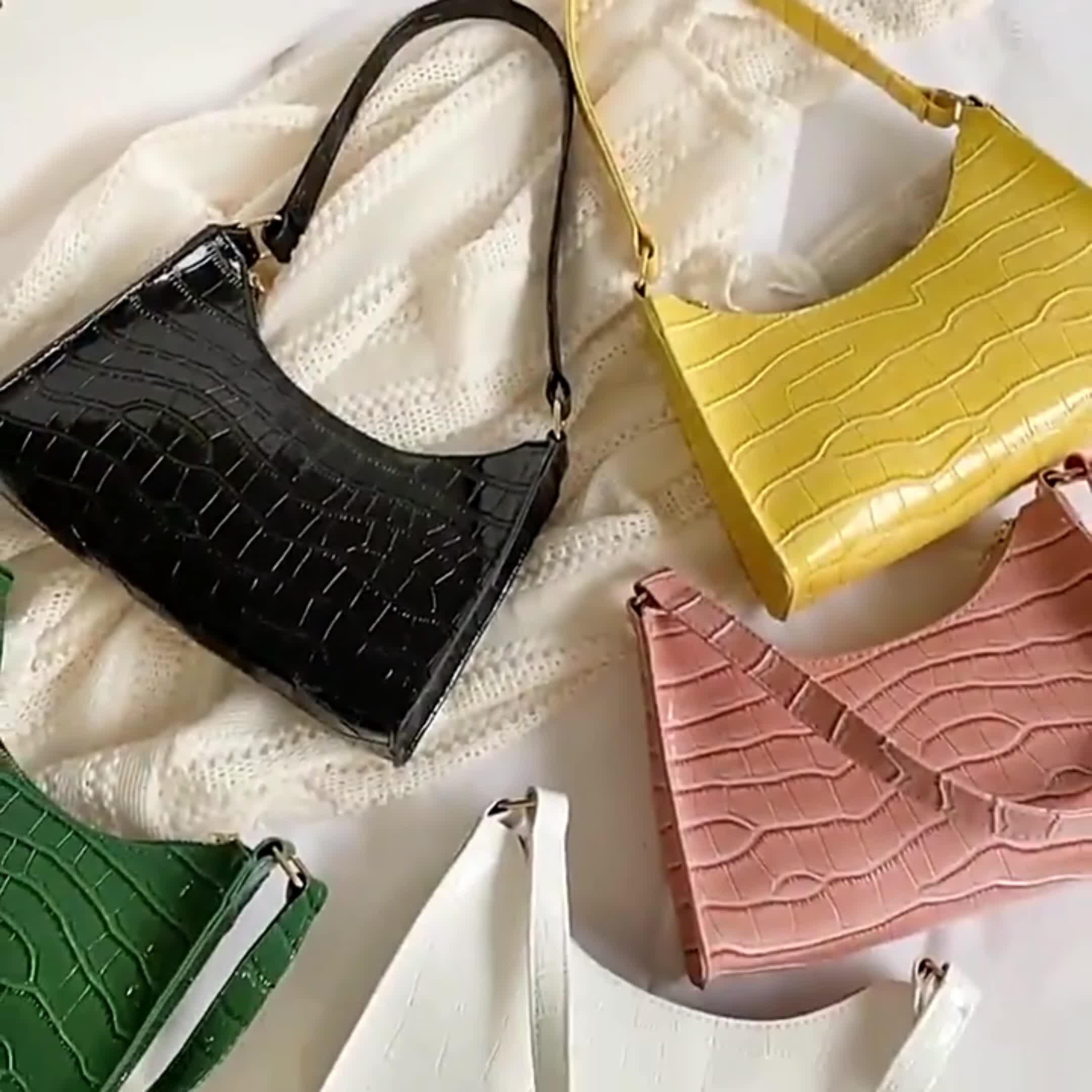 Chic Croc Embossed Underarm Bag - Y2K Inspired Shoulder Purse for Women - Fashion-Forward Design with Secure Zipper Compartment - Premium PU Leather