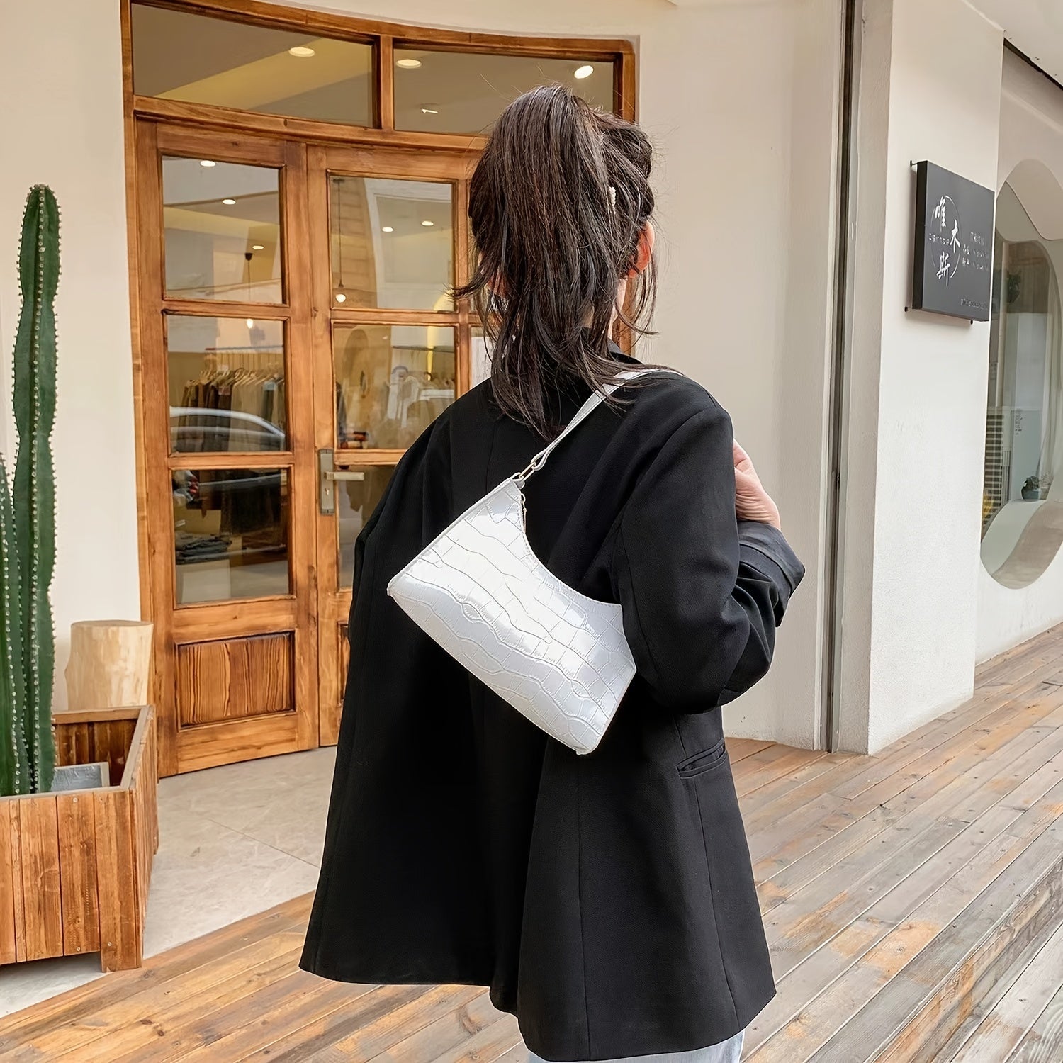 Chic Croc Embossed Underarm Bag - Y2K Inspired Shoulder Purse for Women - Fashion-Forward Design with Secure Zipper Compartment - Premium PU Leather
