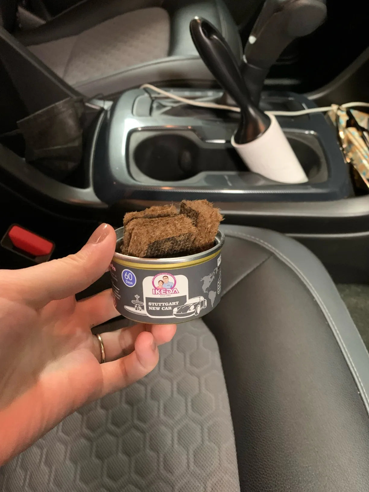 Car air freshener : coconut fragrance | car fragrance | Deodorant must-have | long-lasting | fragrance | for a home closet | 1.5