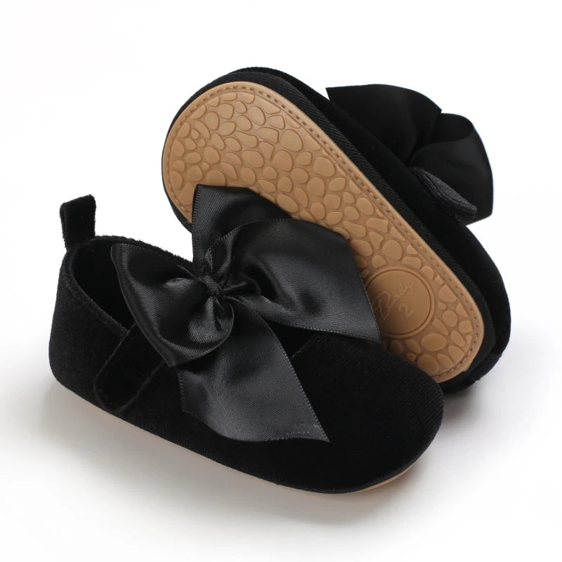 Spring and Autumn Newborn Flannelette Princess Shoes Baby Girls Bow Flat Shoes Toddler Baby Soft Rubber Sole First Walking Shoes