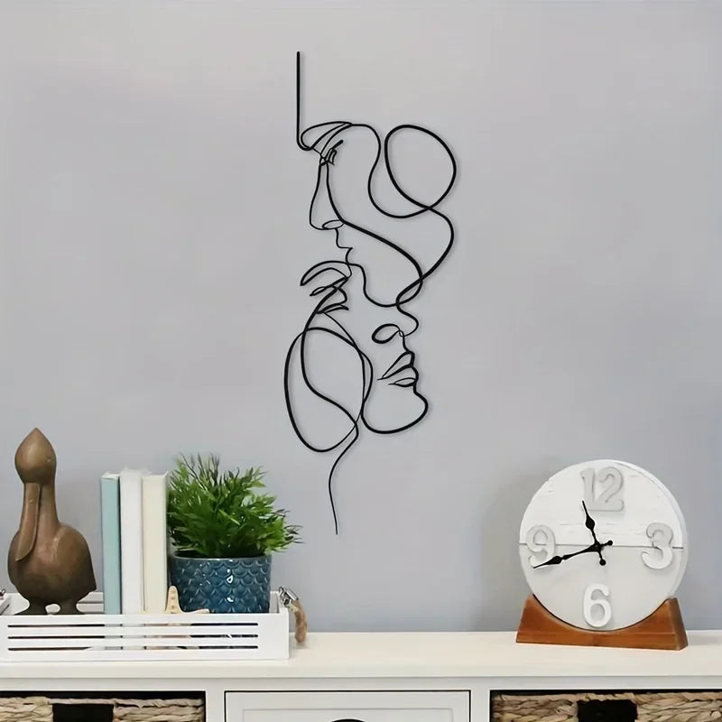 Décoration murale en métal avec lignes faciales : sculpture murale abstraite en fer pour une décoration murale moderne et noire