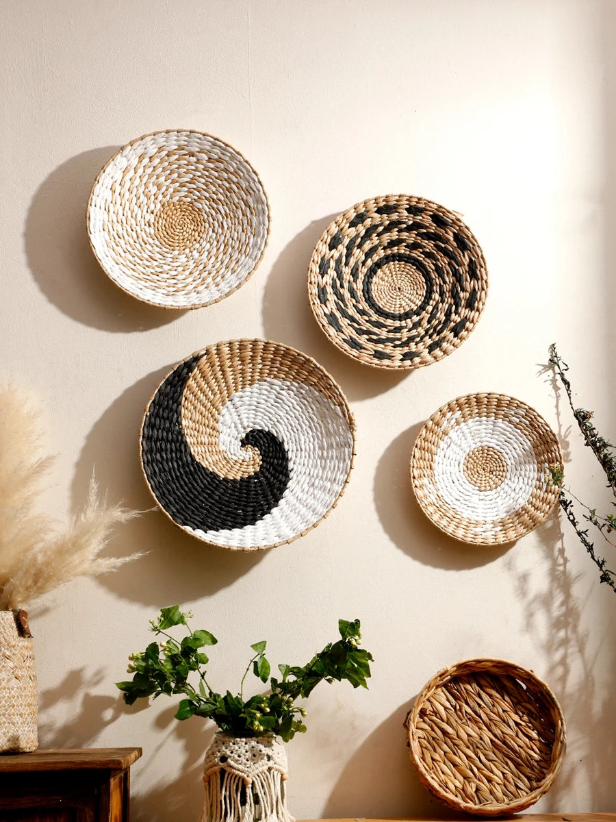Wall Basket Decor Boho Handmade Seagrass Wall Hanging Decor Natural Basket Wall Art for Kitchen Bedroom Living Room Ornament