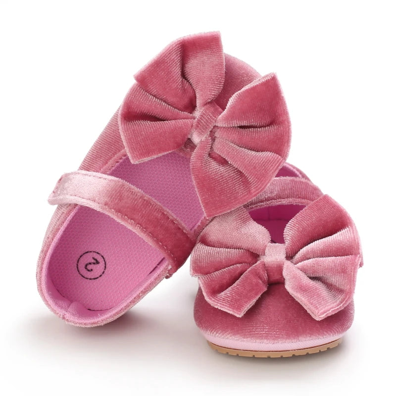 Spring and Autumn Newborn Flannelette Princess Shoes Baby Girls Bow Flat Shoes Toddler Baby Soft Rubber Sole First Walking Shoes