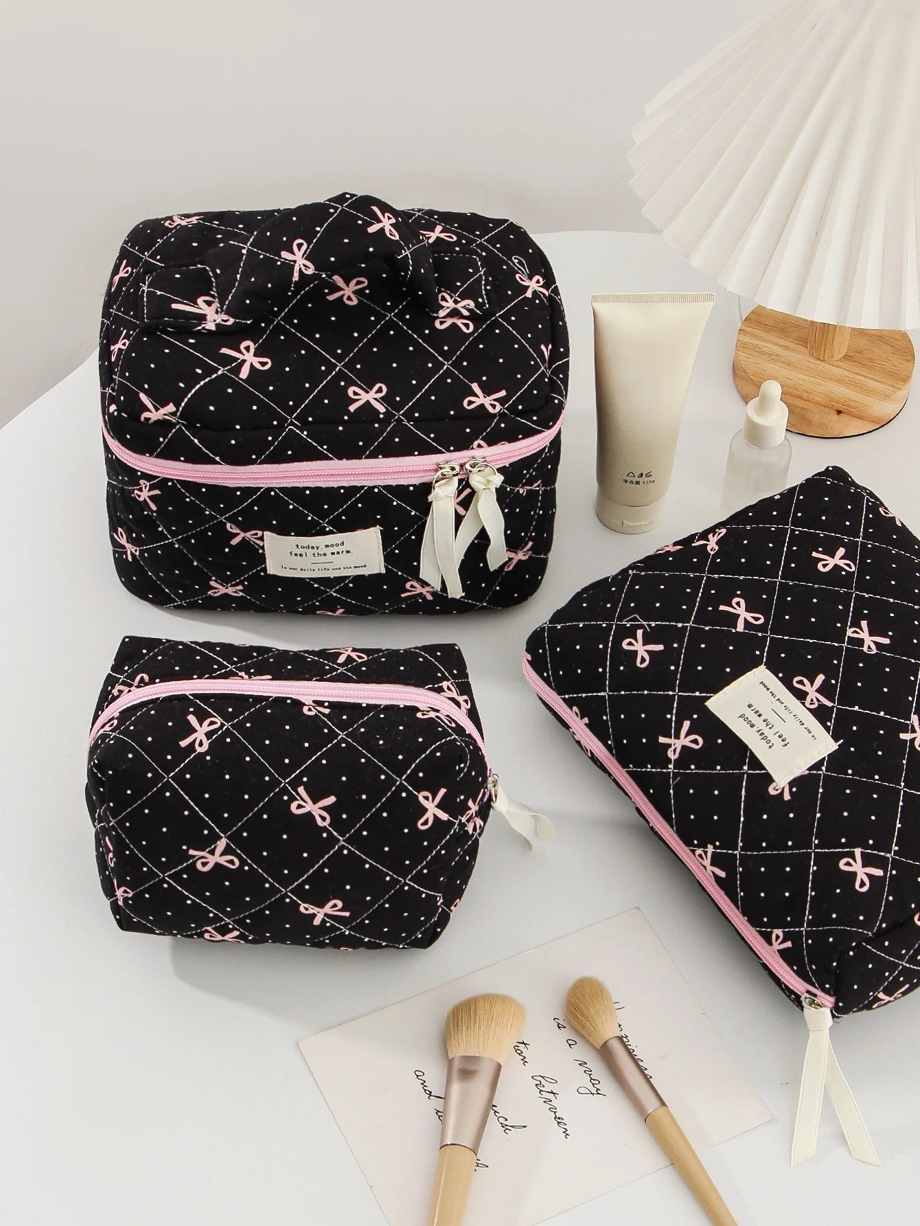 1pc/set Bow Quilted Makeup Bag, Multifunctional Portable Makeup Bag, Holiday Gift Makeup Bag, Travel Essential Makeup Bag