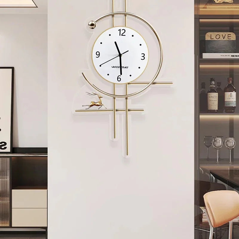 Horloge murale en métal pour salle de bain, salon, design xénomorphe, montre murale créative et tendance, motif paon, décoration de chambre