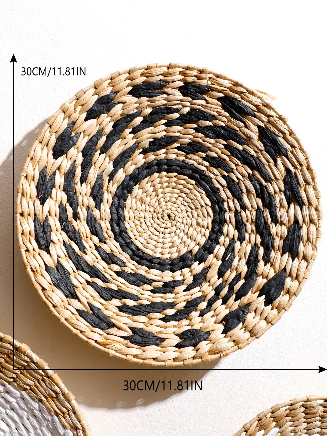 Wall Basket Decor Boho Handmade Seagrass Wall Hanging Decor Natural Basket Wall Art for Kitchen Bedroom Living Room Ornament
