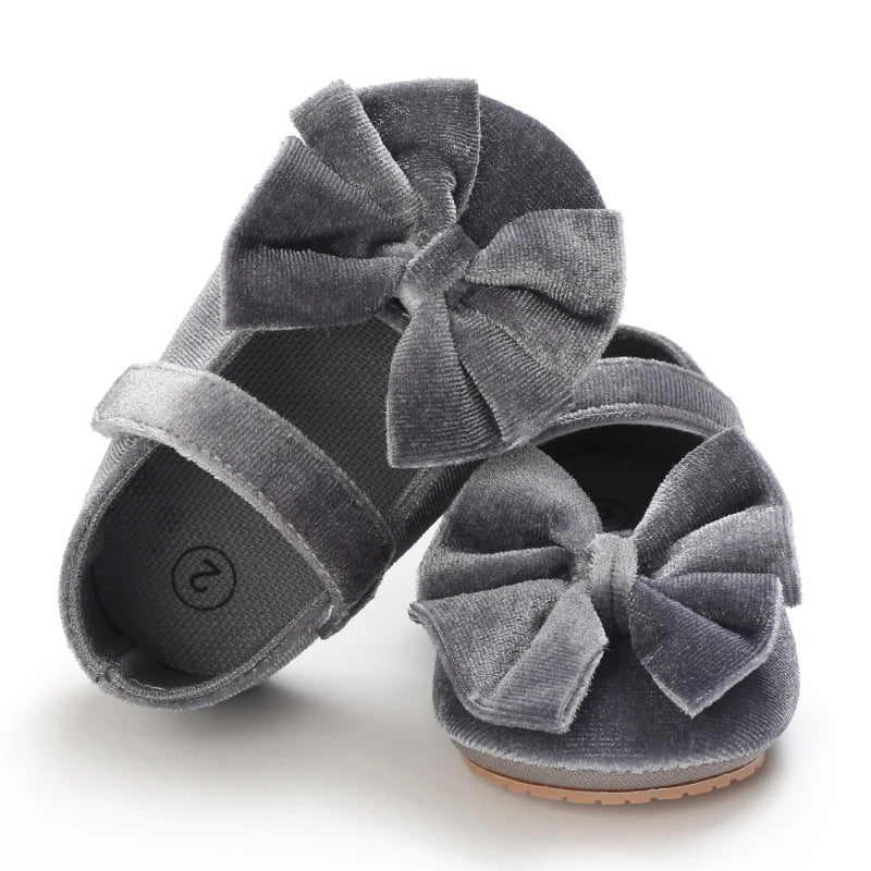 Spring and Autumn Newborn Flannelette Princess Shoes Baby Girls Bow Flat Shoes Toddler Baby Soft Rubber Sole First Walking Shoes