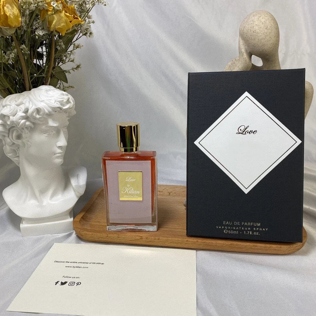 A 50 - ml brand perfume with an atomizer, suitable for both women and men, has a long - lasting fragrance. It combines woody ele