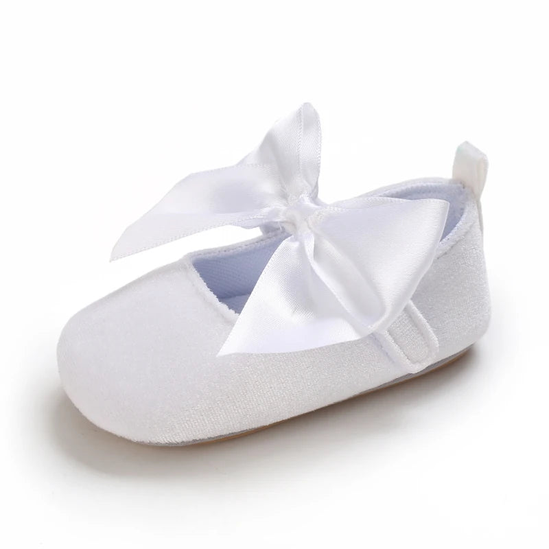 Spring and Autumn Newborn Flannelette Princess Shoes Baby Girls Bow Flat Shoes Toddler Baby Soft Rubber Sole First Walking Shoes