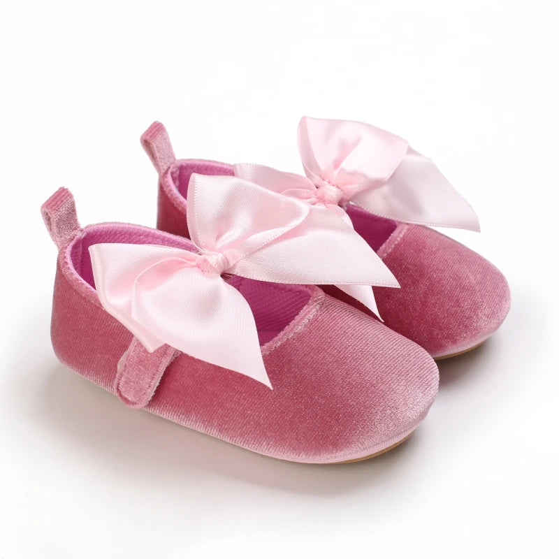 Spring and Autumn Newborn Flannelette Princess Shoes Baby Girls Bow Flat Shoes Toddler Baby Soft Rubber Sole First Walking Shoes