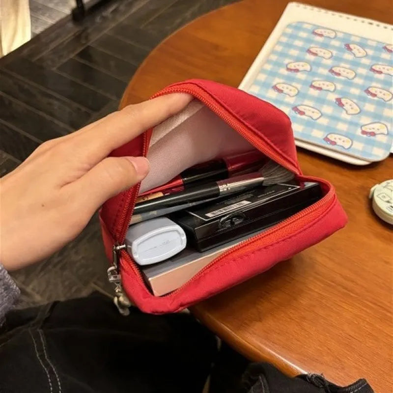 Cartoon HelloKitty Small Makeup Bag Cute Girl Portable Handheld Makeup Bag Makeup Storage Bag