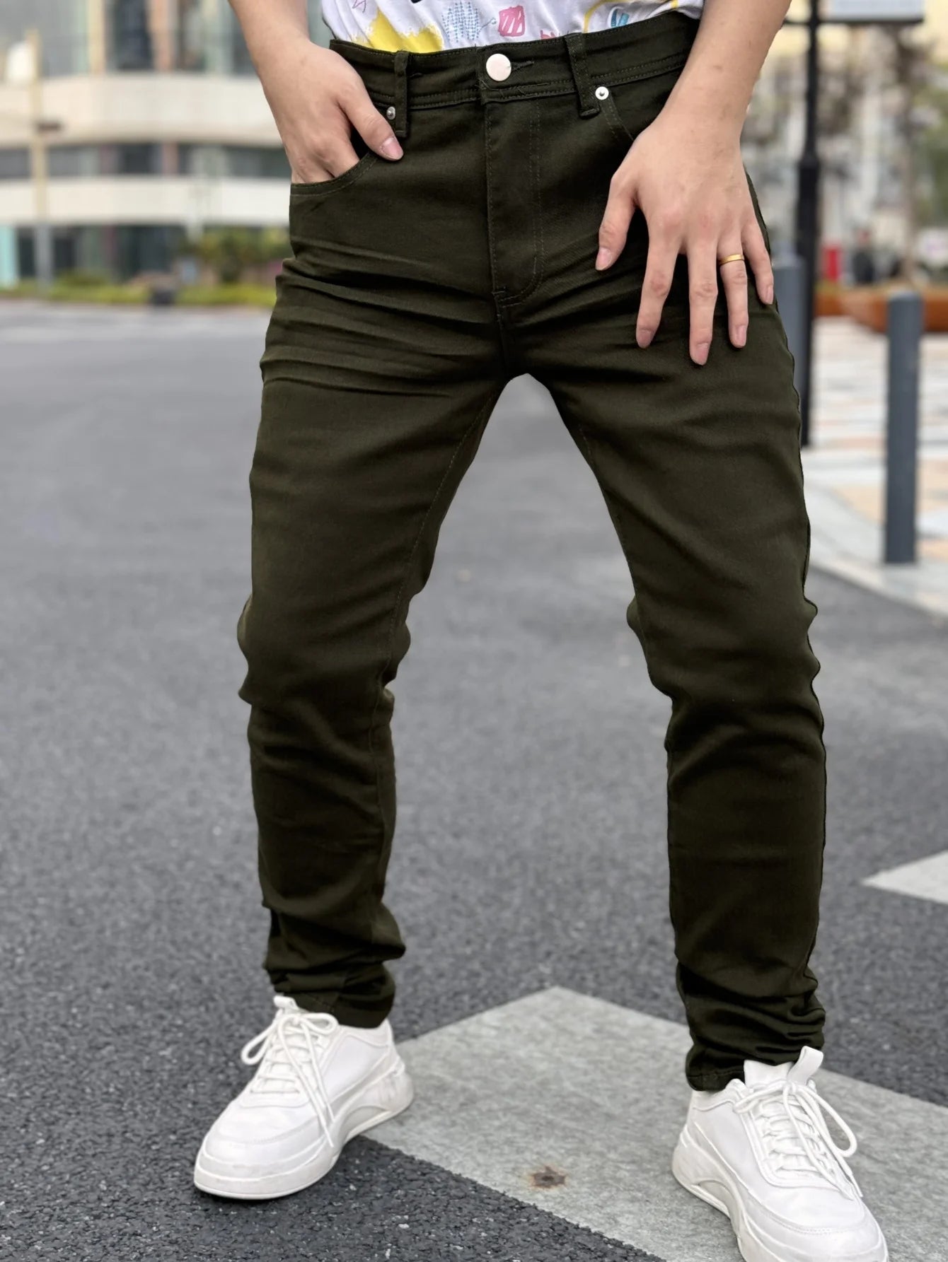 2025  Fashion Trend Men's Jeans  With A Slim Waistline Design  Are Casual And Versatile   Suitable For Various Occasions