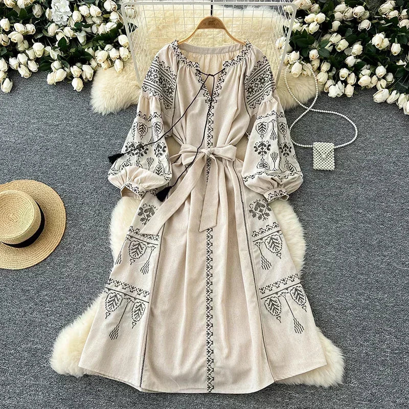 Bohemian Retro Ethnic Style Dress Women's Spring Autumn Embroidered Lace Up Lantern Sleeves Waist Cinching Long Dress A155