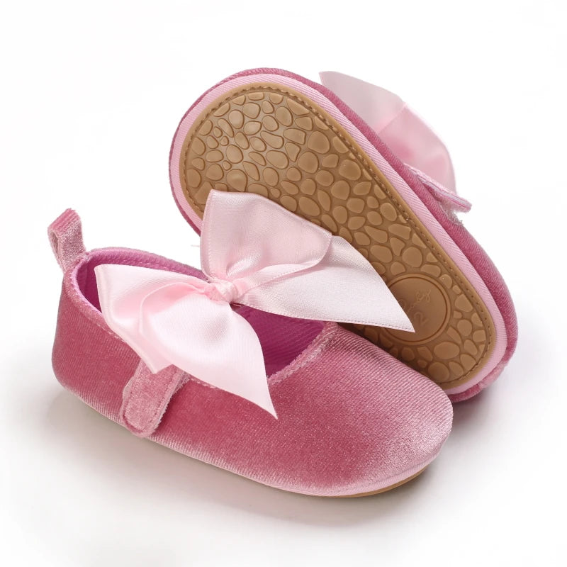 Spring and Autumn Newborn Flannelette Princess Shoes Baby Girls Bow Flat Shoes Toddler Baby Soft Rubber Sole First Walking Shoes