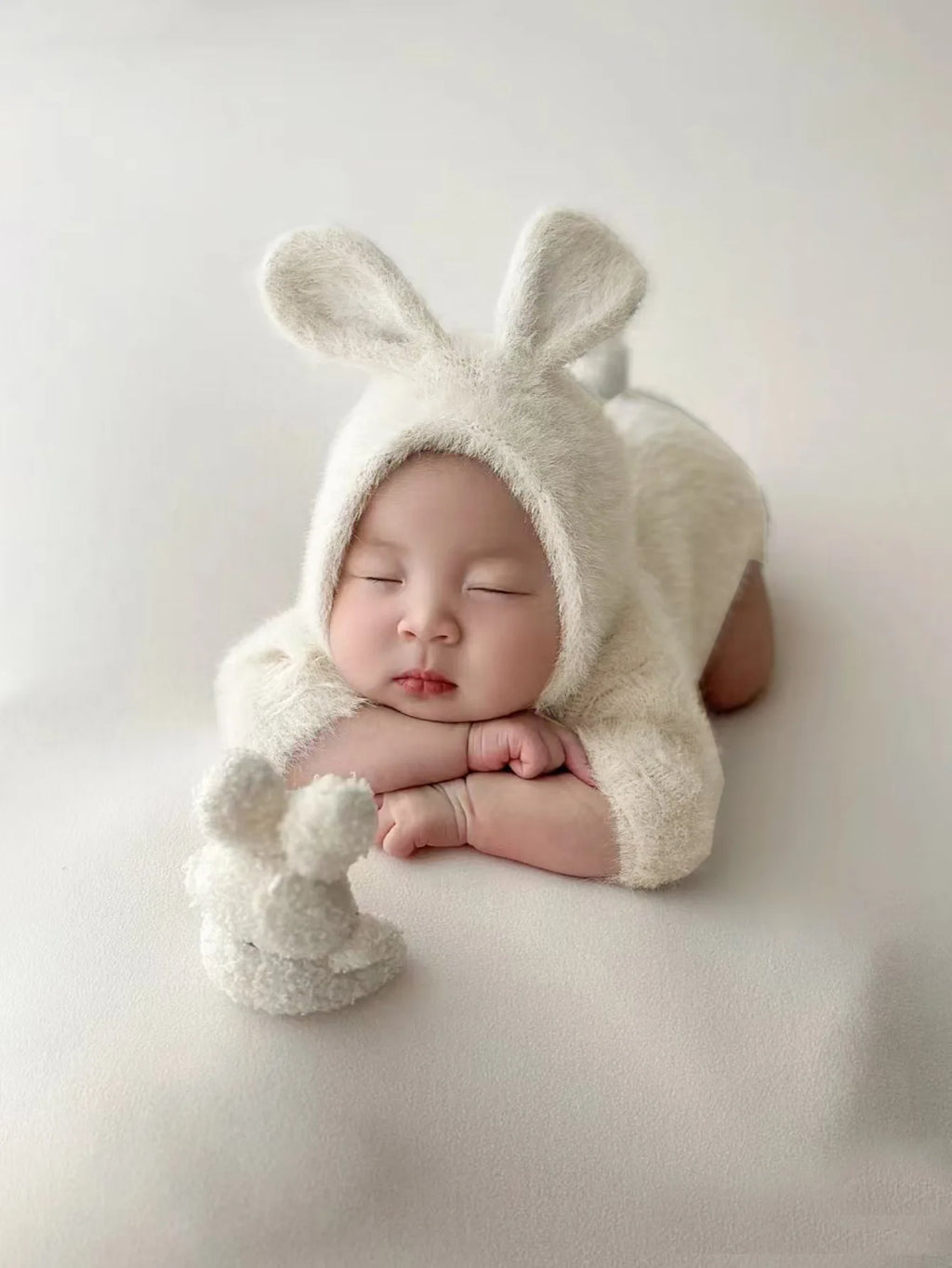 Newborn Day Photography Clothing Baby Cute Bunny Photography Clothing Set Baby Handmade Knitwear Growth Souvenir