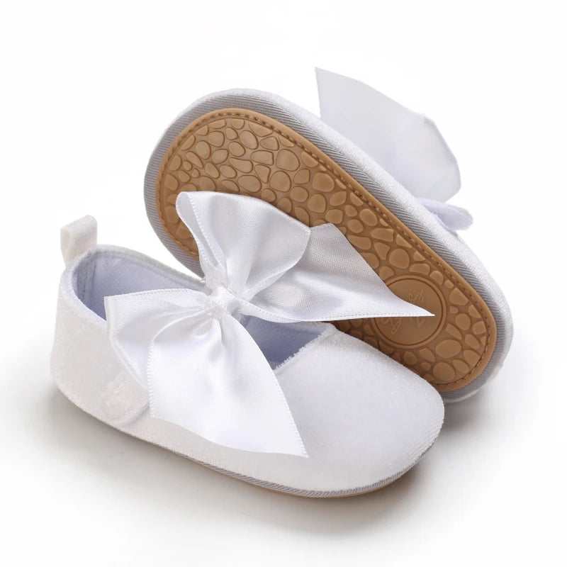 Spring and Autumn Newborn Flannelette Princess Shoes Baby Girls Bow Flat Shoes Toddler Baby Soft Rubber Sole First Walking Shoes