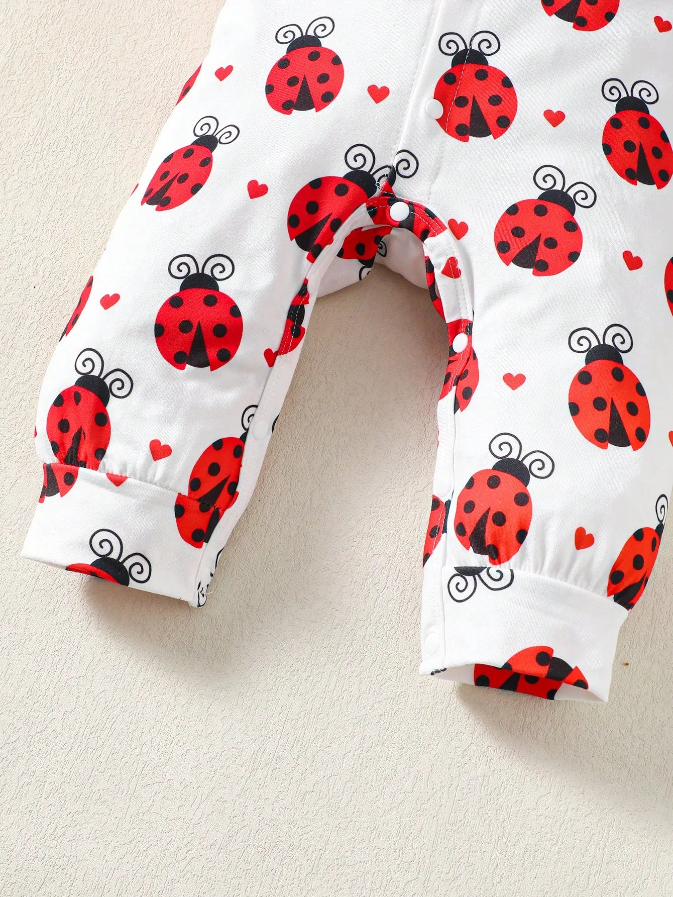 0-2 Year newborn  baby Girl Summer round neck short sleeved Beetle peach heart printed jumpsuit