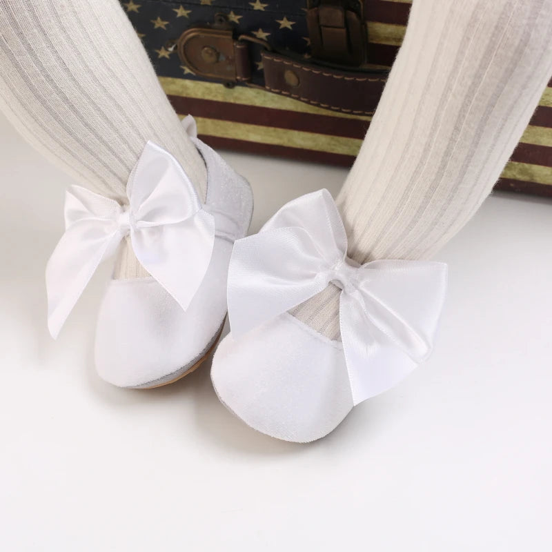 Spring and Autumn Newborn Flannelette Princess Shoes Baby Girls Bow Flat Shoes Toddler Baby Soft Rubber Sole First Walking Shoes