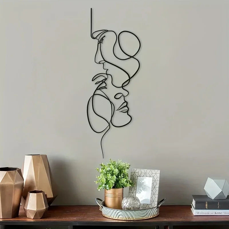 Décoration murale en métal avec lignes faciales : sculpture murale abstraite en fer pour une décoration murale moderne et noire