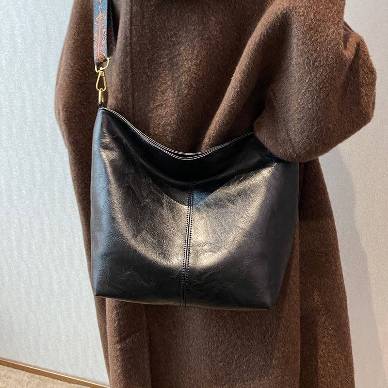 (Quality Inspectors Please Read The Review Version For Additional Comments) This Year’s Popular Bags For Women Are Large-capacity New Fashion Broadband Messenger Bags Niche Internet Celebrities Popular Tote Bags
